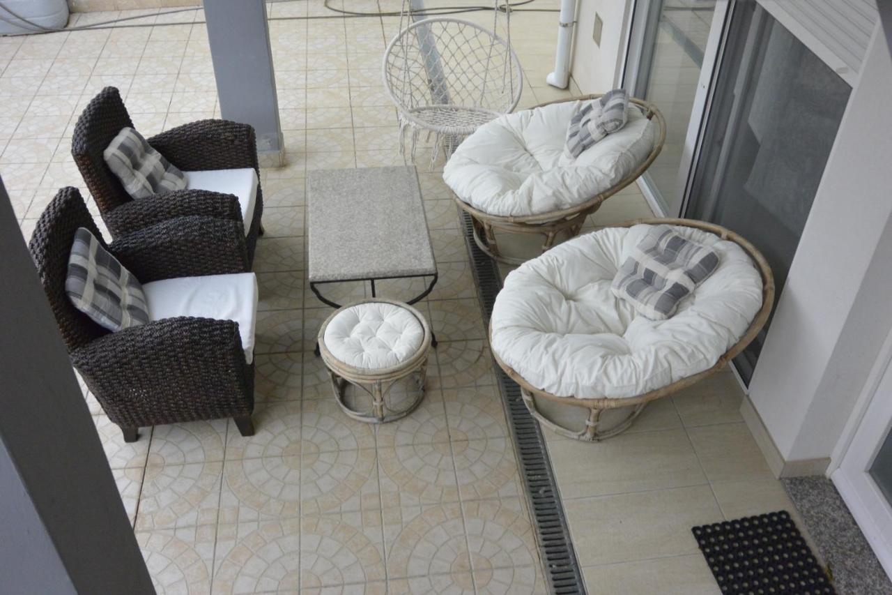 Apartments Lili Flora ザダル エクステリア 写真